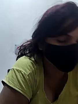 illay love online show from 12.14.25