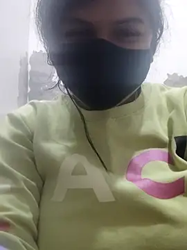 illay love online show from 12.19.25