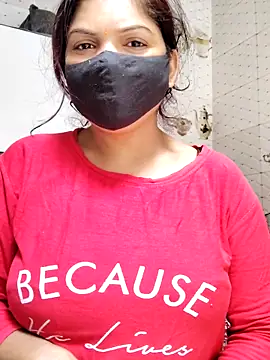 illay love online show from 12.21.25