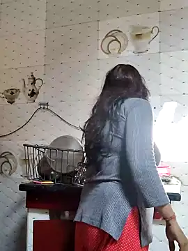 illay love online show from 02.05.26