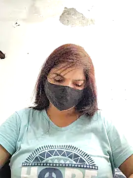 illay love online show from 04.13.26