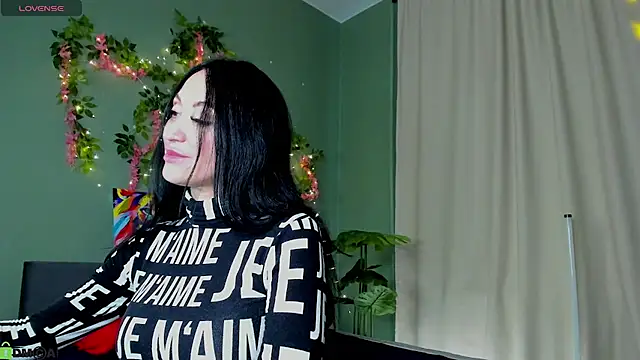 Snapshot of Margaret_Clark_ chatting on 04.10.26 Margaret Clark online show from 04.10.26