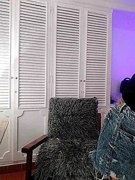 Adel Nesbiit online show from 03.19.26