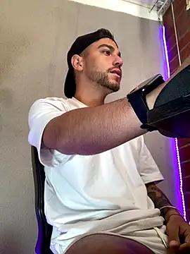 Leandro valenzuela online show from 10.22.25