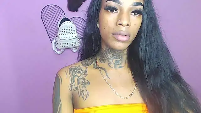 Snapshot of badgirls_cx chatting on 12.22.24 badgirls cx online show from 12.22.24