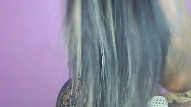 Snapshot of badgirls_cx chatting on 01.25.25 badgirls cx online show from 01.25.25