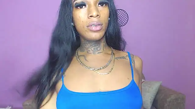 Snapshot of badgirls_cx chatting on 03.12.25 badgirls cx online show from 03.12.25