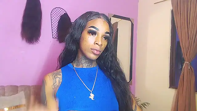 Snapshot of badgirls_cx chatting on 09.15.25 badgirls cx online show from 09.15.25