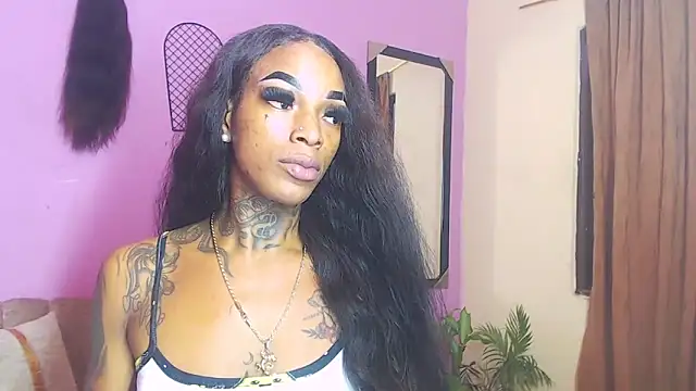 Snapshot of badgirls_cx chatting on 10.04.25 badgirls cx online show from 10.04.25