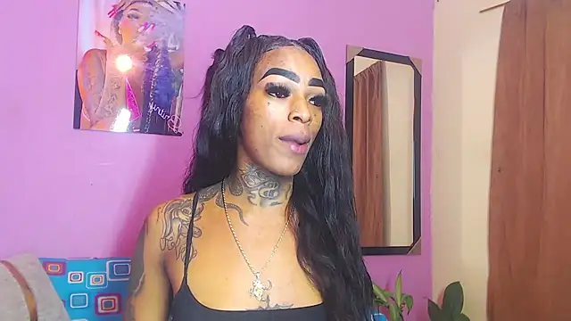 Snapshot of badgirls_cx chatting on 11.05.25 badgirls cx online show from 11.05.25