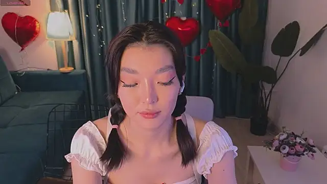 AudreyMell online show from 02.15.25