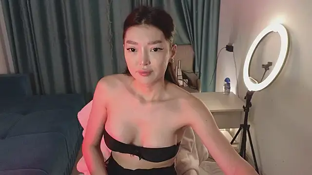 AudreyMell online show from 02.05.26