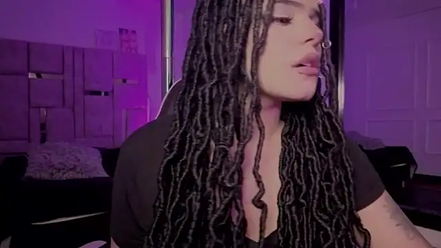 Snapshot of BonnieAnderson_ chatting on 07.17.26 BonnieAnderson online show from 07.17.26