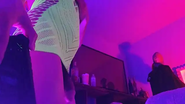 Sandrasaa online show from 02.04.25