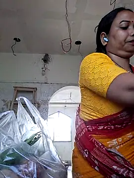 DREAM GIRL-30 online show from 10.26.25