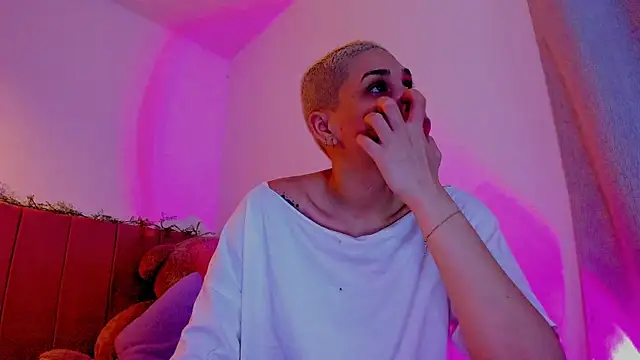 Charlee pink online show from 04.20.26