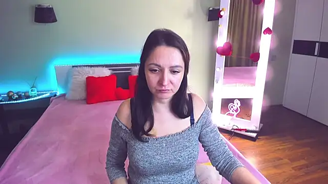 Snapshot of AngellLika chatting on 03.20.25 AngellLika online show from 03.20.25