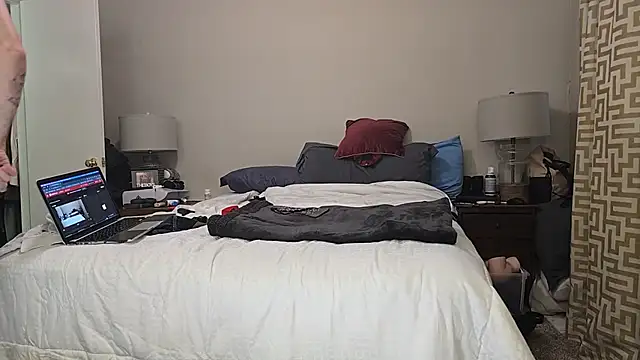 Snapshot of ChillzPnp chatting on 04.09.26 ChillzPnp online show from 04.09.26