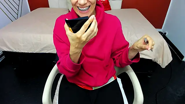 Abrillee1 online show from 12.27.24