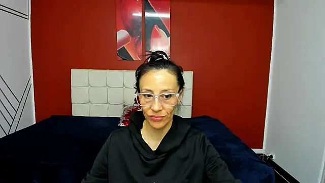 Abrillee1 online show from 01.12.25