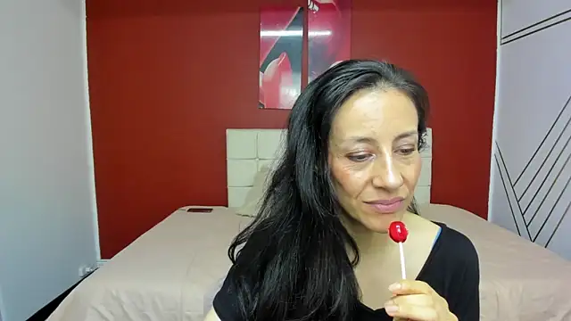 Abrillee1 online show from 02.06.25