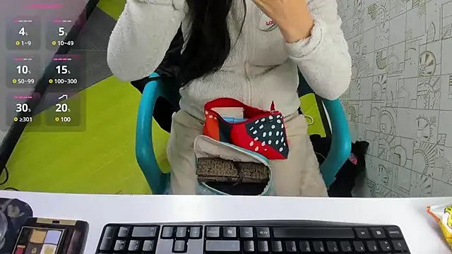 Abrillee1 online show from 03.08.25