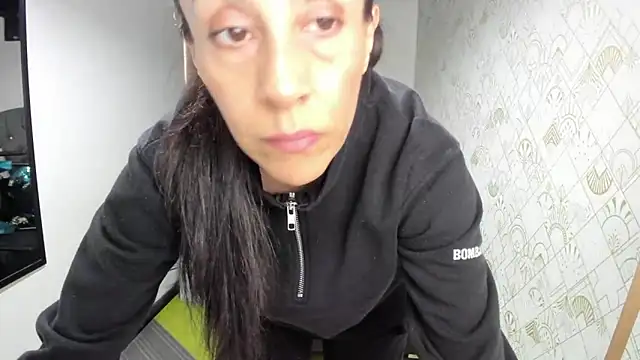 Abrillee1 online show from 03.14.25