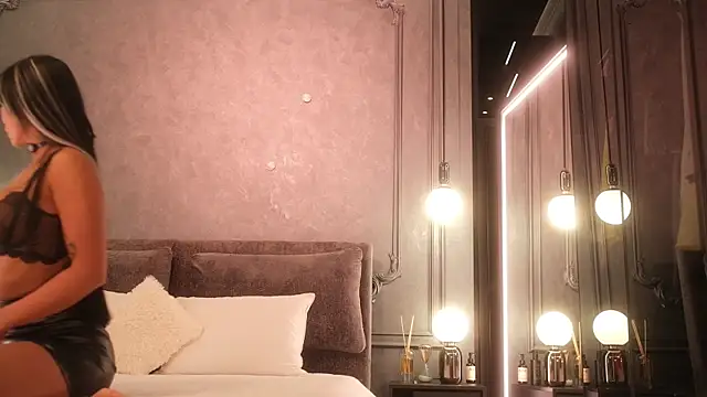 Ami Katana online show from 11.30.25