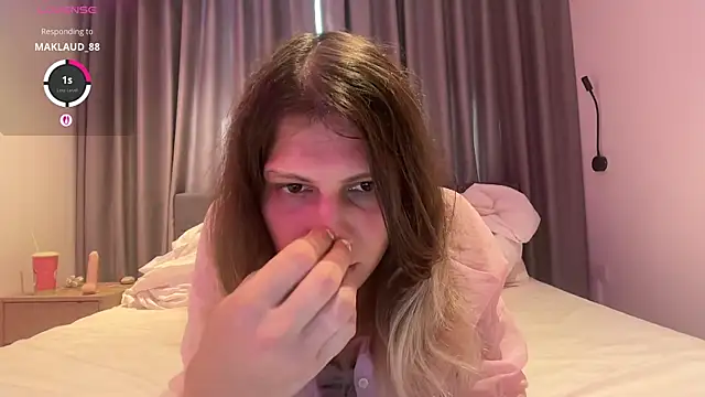 Alice Pinkhead online show from 01.10.26