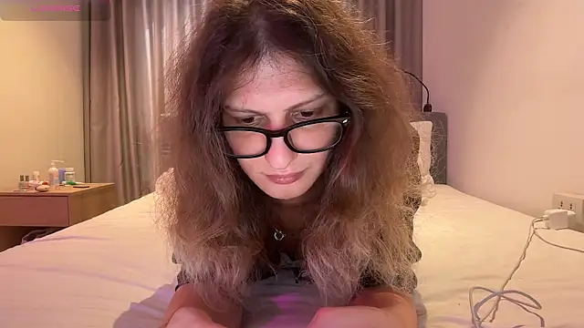 Alice Pinkhead online show from 03.27.26