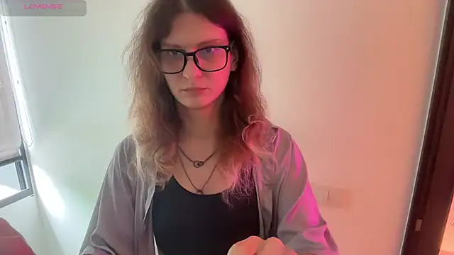Alice Pinkhead online show from 06.05.26