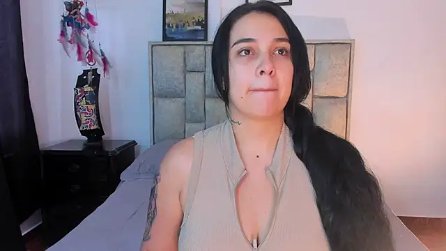 brianaGuzman online show from 04.07.26