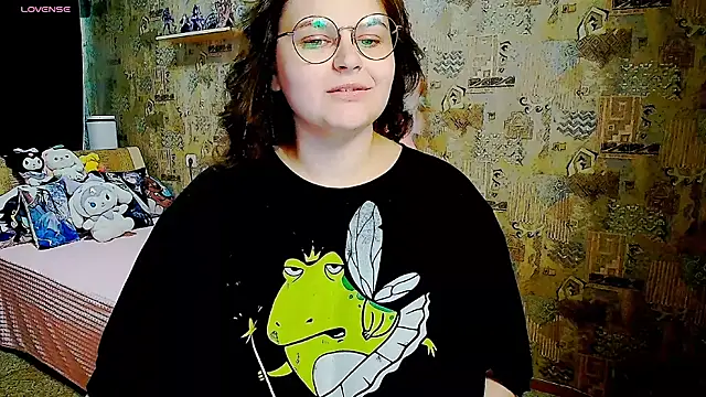 WhisperInTheDarkk online show from 09.10.25