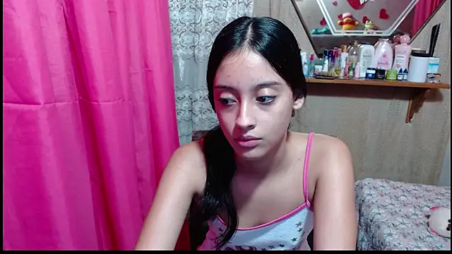 Snapshot of Lunawillis chatting on 02.06.26 Lunawillis online show from 02.06.26