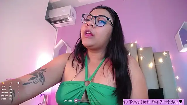 Snapshot of MeghanBurn chatting on 01.18.25 MeghanBurn online show from 01.18.25