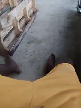 BeetledFlouter12 online show from 12.21.25