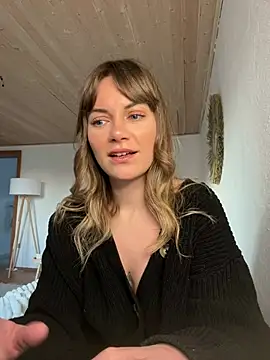 Milla  one online show from 02.18.25