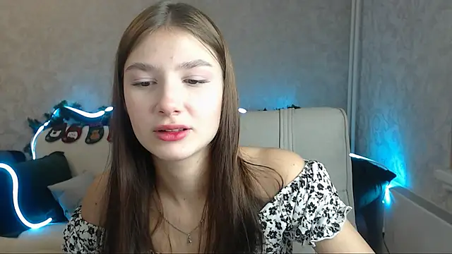 AnaHoney online show from 12.14.24