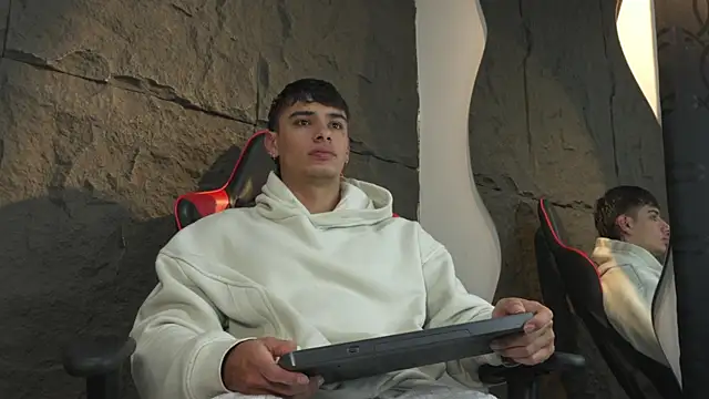 Snapshot of joseph_boy chatting on 03.05.26 joseph boy online show from 03.05.26