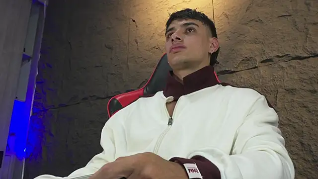 Snapshot of joseph_boy chatting on 03.08.26 joseph boy online show from 03.08.26