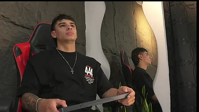 Snapshot of joseph_boy chatting on 03.19.26 joseph boy online show from 03.19.26