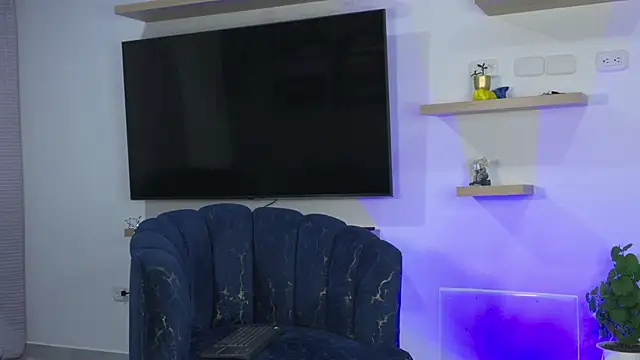 Snapshot of joseph_boy chatting on 04.05.26 joseph boy online show from 04.05.26