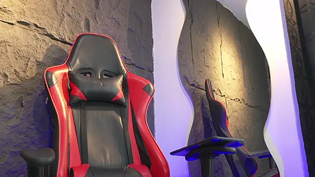 Snapshot of joseph_boy chatting on 04.06.26 joseph boy online show from 04.06.26