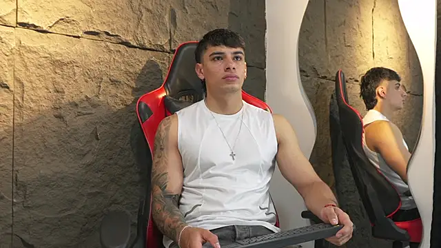 Snapshot of joseph_boy chatting on 04.09.26 joseph boy online show from 04.09.26