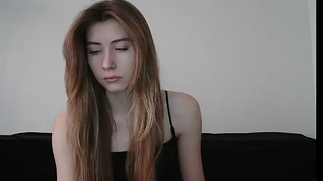 ErikaShyy online show from 01.02.25