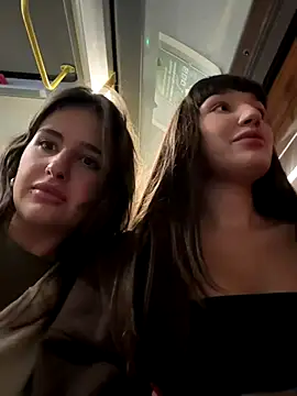 Snapshot of Sophie_Avory chatting on 10.24.25 Sophie Avory online show from 10.24.25