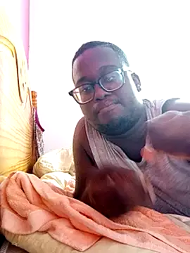 Snapshot of Jeanlaurent972 chatting on 09.10.25 Jeanlaurent972 online show from 09.10.25