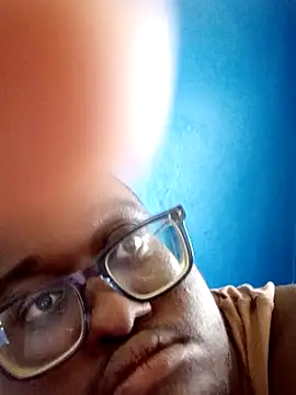 Snapshot of Jeanlaurent972 chatting on 09.21.25 Jeanlaurent972 online show from 09.21.25