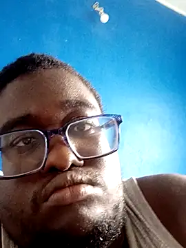 Snapshot of Jeanlaurent972 chatting on 11.08.25 Jeanlaurent972 online show from 11.08.25