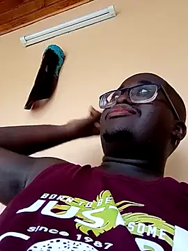 Snapshot of Jeanlaurent972 chatting on 11.16.25 Jeanlaurent972 online show from 11.16.25